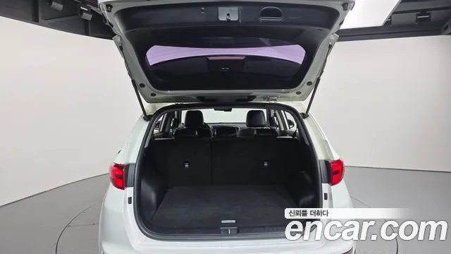 Kia Sportage Diesel 2WD Noblesse — photo 1 of 20