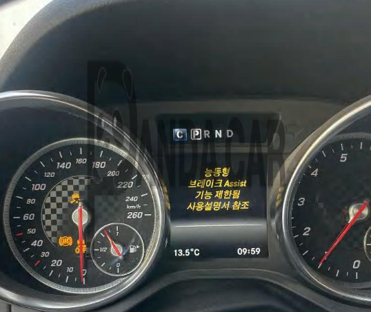2019 Mercedes-Benz SLC250, photograph 4