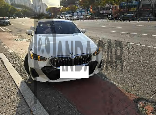 2025 BMW i5 eDrive40, photograph 3