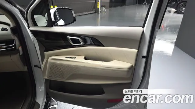 2024 Kia Canival HEV 7-Seater Hi Limousine, photograph 10