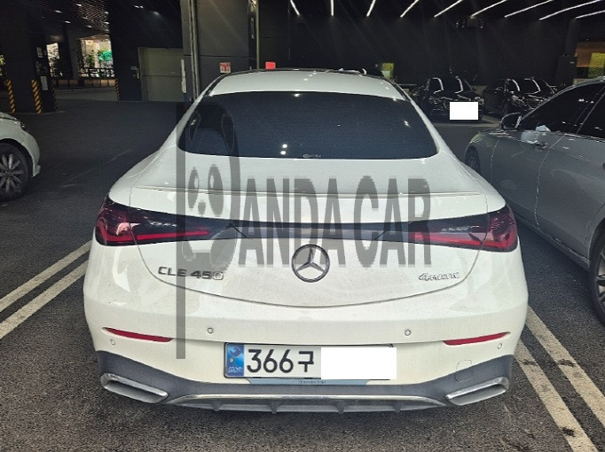 2024 Mercedes-Benz CLE 450 4MATIC Coupe, photograph 4