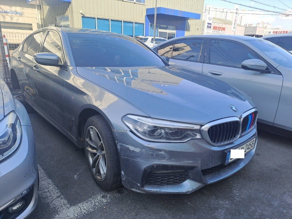 2017 BMW 520d xDrive, photograph 1