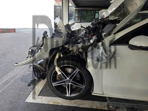 2020 Mercedes-Benz A250 4MATIC, photograph 5