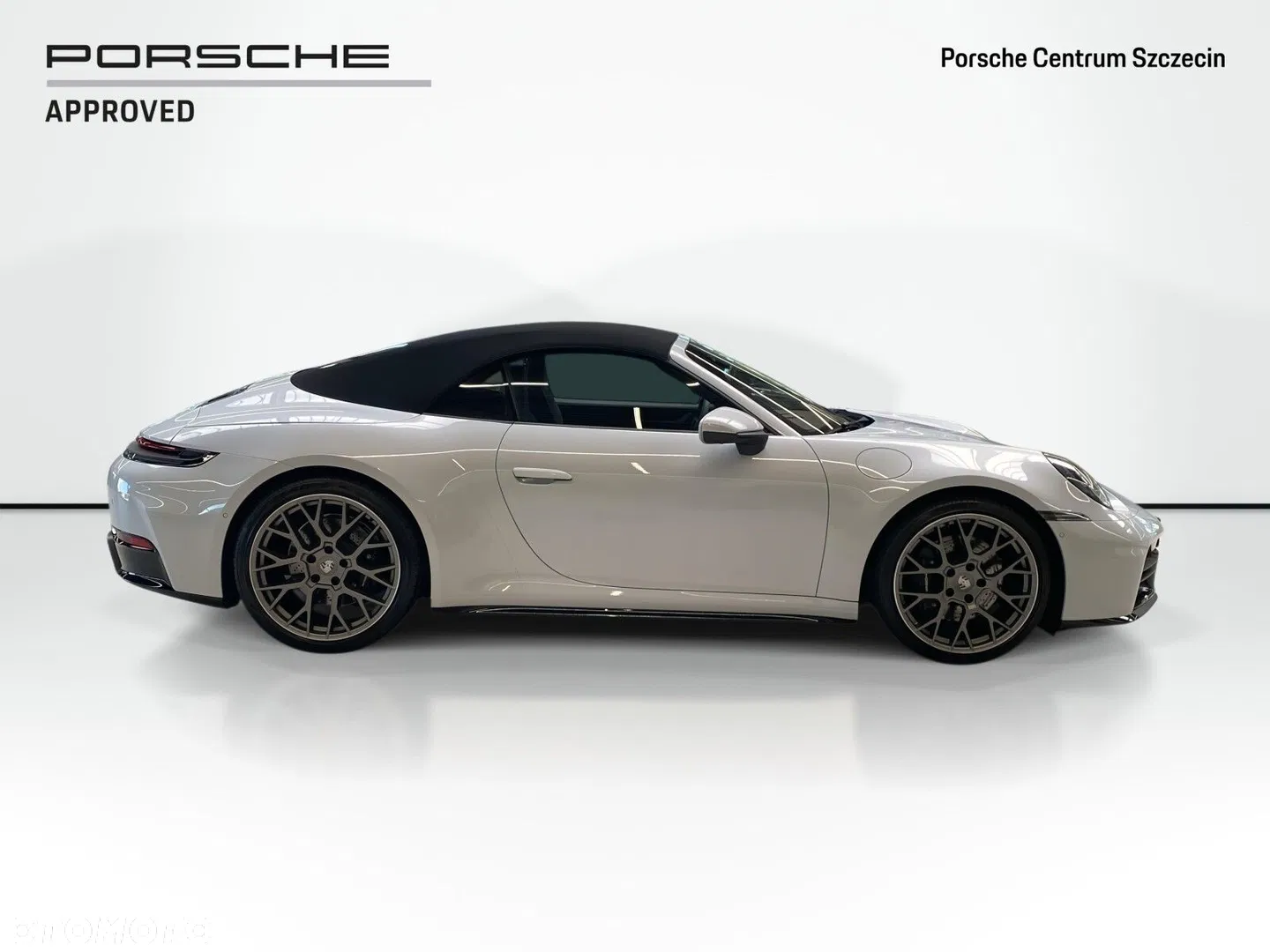 2025 Porsche 911 Carrera, photograph 6