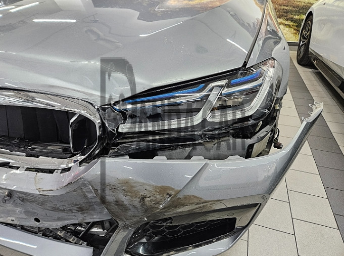 2023 BMW 530e, photograph 2