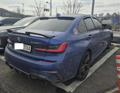 2019 BMW 330i M Sport Package, photograph 3