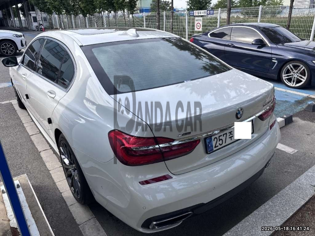 2017 BMW 730Ld xDrive, photograph 4