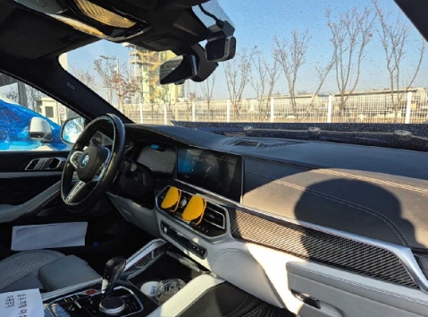 2021 BMW X6 M Competition, photograph 3