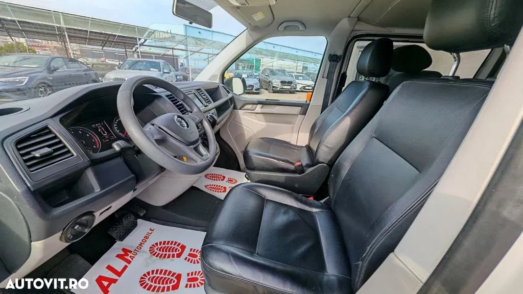 2018 Volkswagen Transporter, photograph 4