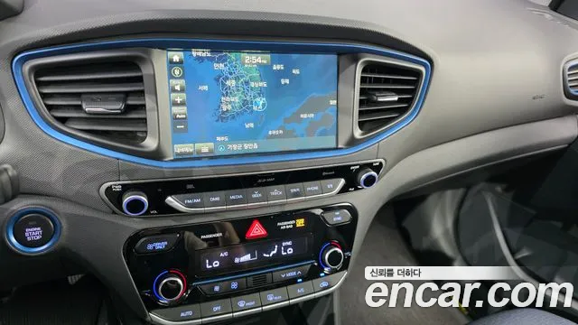 2016 Hyundai Ioniq N, photograph 6
