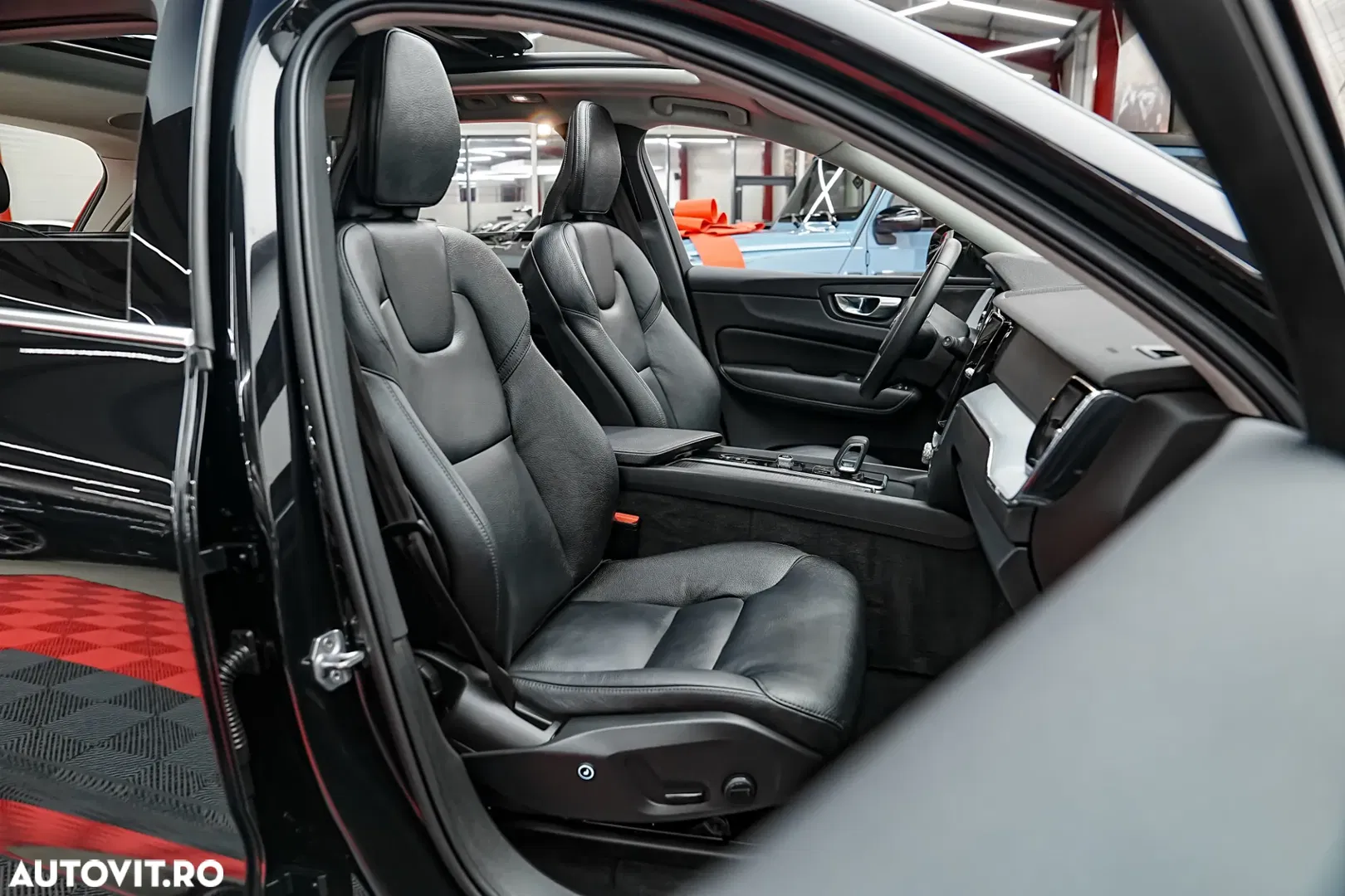 2021 Volvo XC 60 Recharge T6 Twin Engine eAWD Inscription Expression, photograph 10