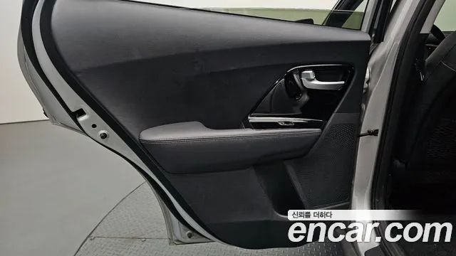 2016 Kia Niro Prestige, photograph 10