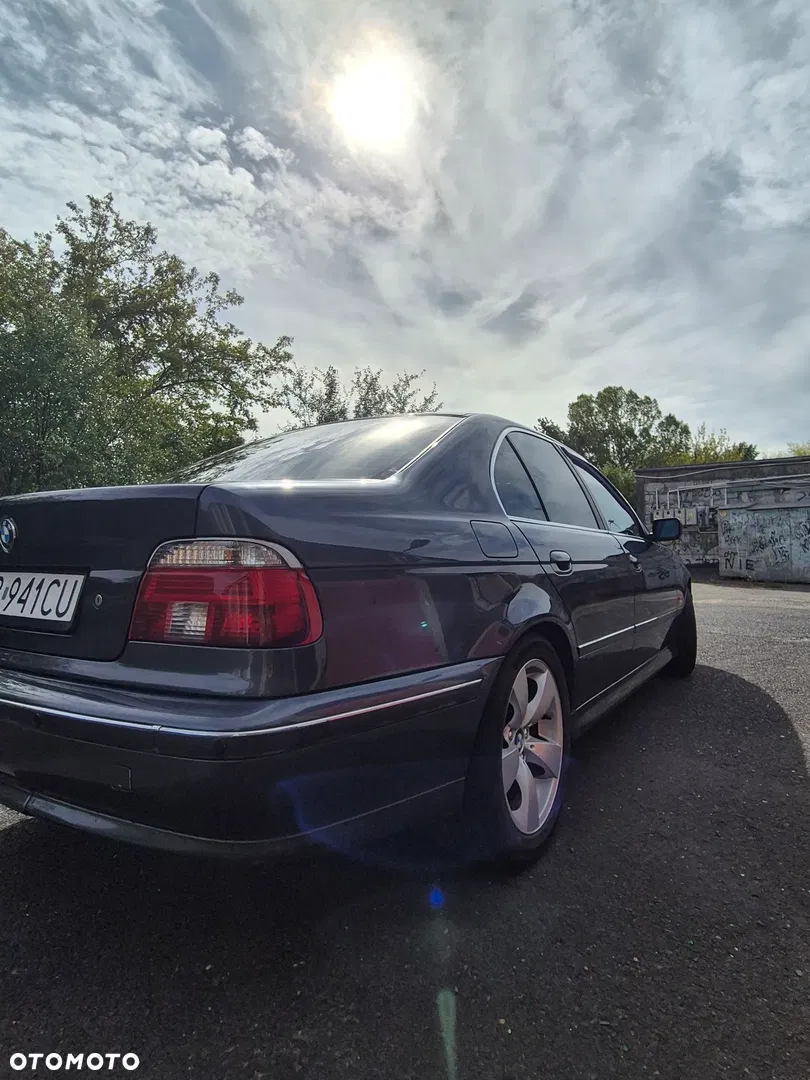 1998 BMW Seria 5, photograph 6