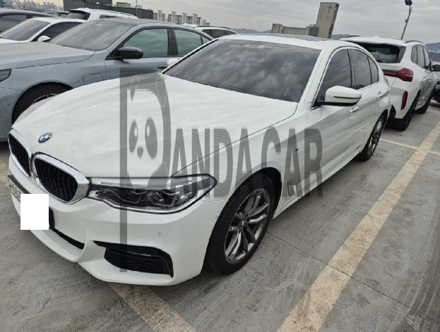 2018 BMW 530i xDrive, photograph 5