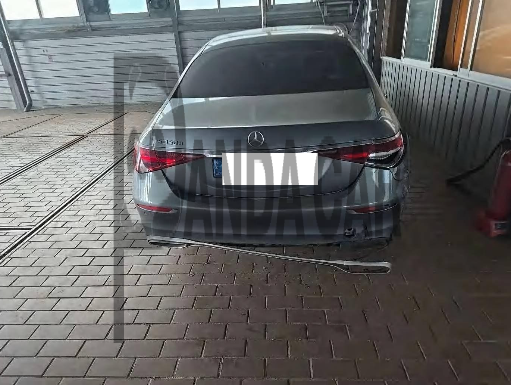 2022 Mercedes-Benz S350 d, photograph 1