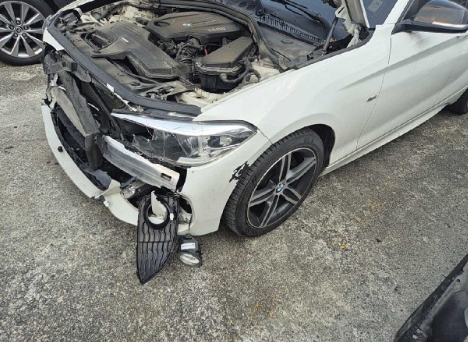 2017 BMW 118d, photograph 3