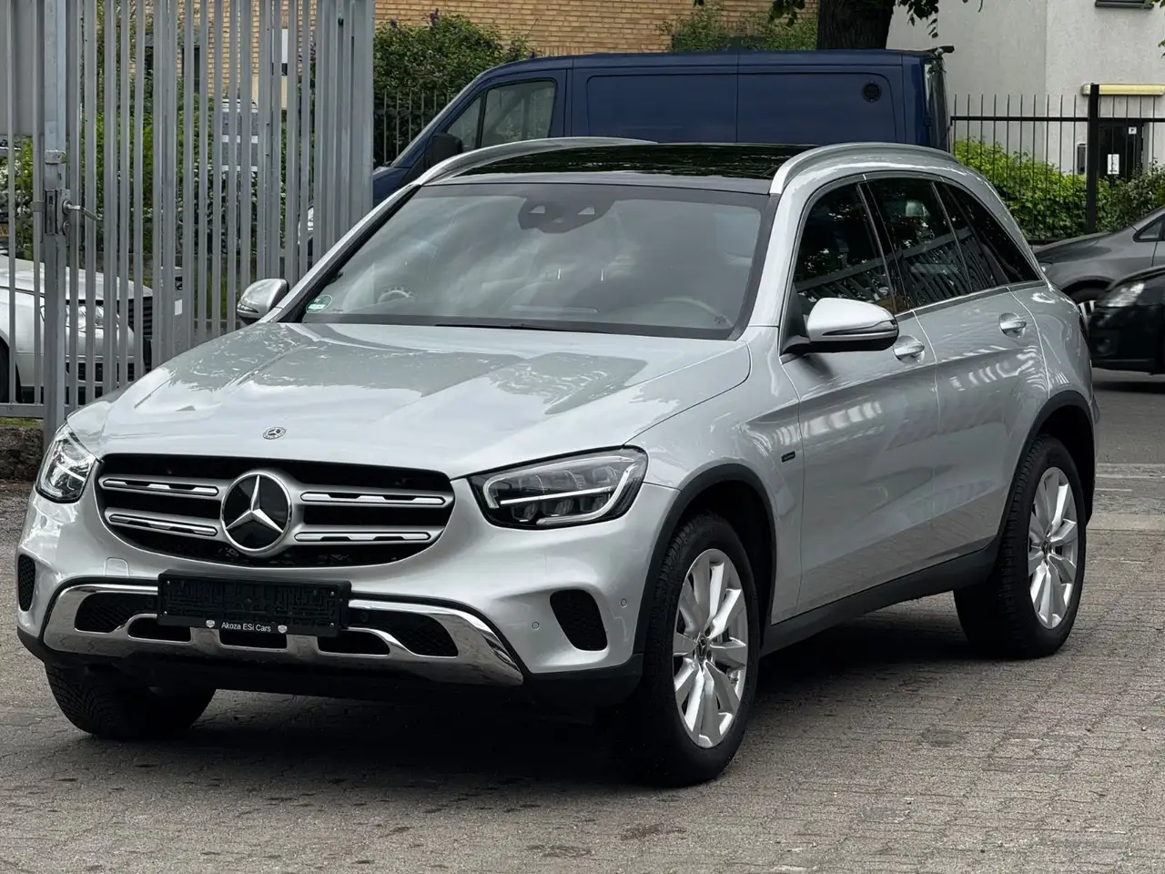2020 Mercedes-Benz GLC 300 GLC300 e 4M PlugIn/9G-Tr/PanoD/Leder/R.Kamera, photograph 1