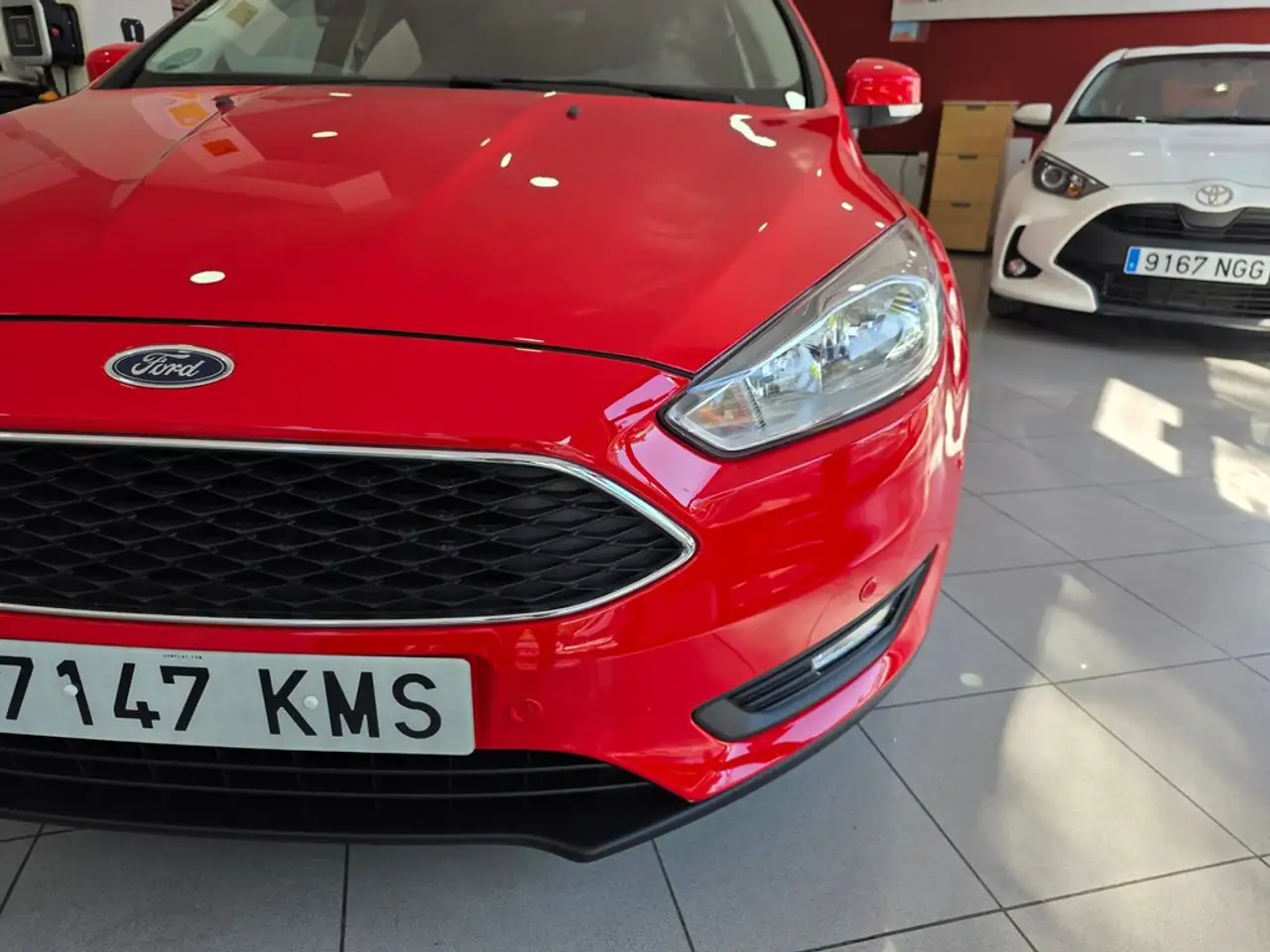 2018 Ford Focus 1.0 Ecoboost Auto-S&S Business 125, photograph 12