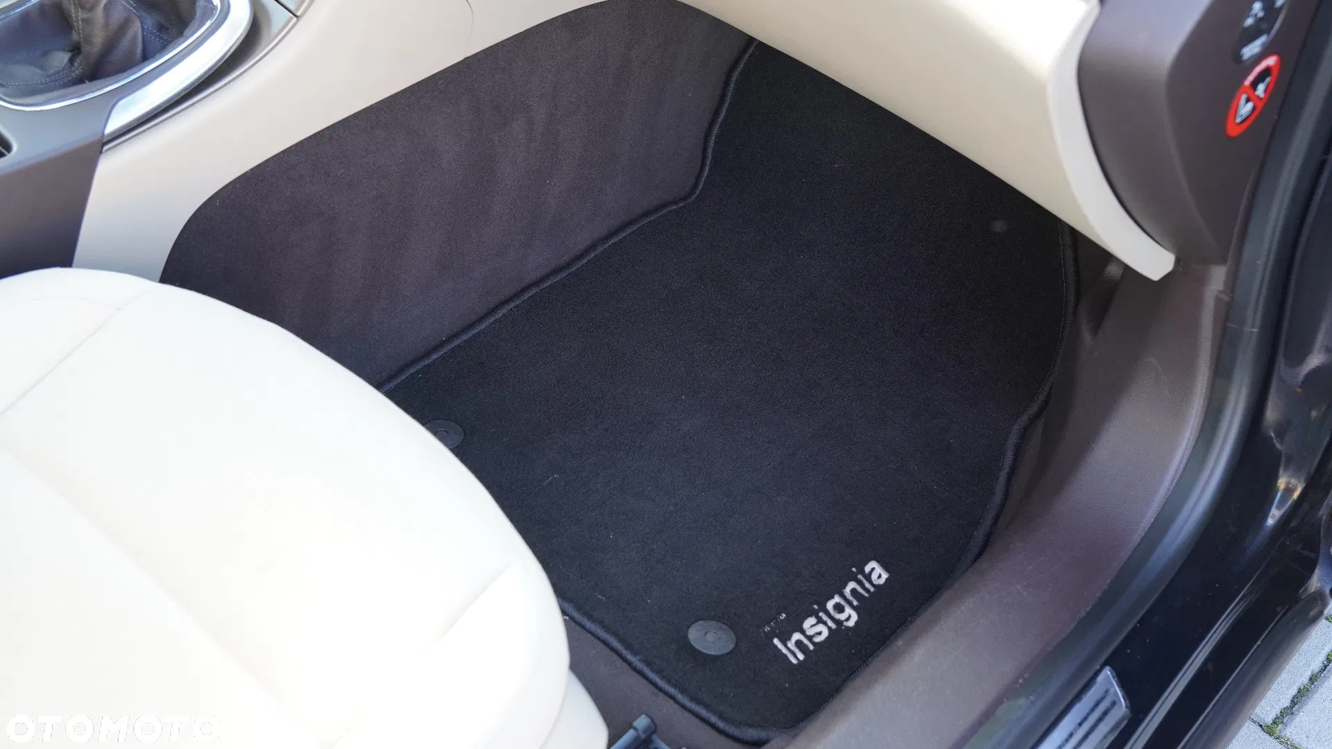 2010 Opel Insignia 1.8, photograph 10