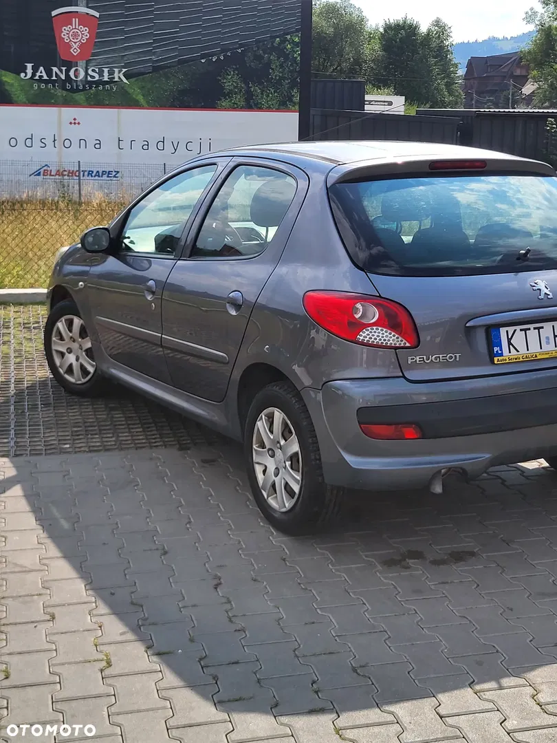 2010 Peugeot 206 plus 1.1 Presence, photograph 7