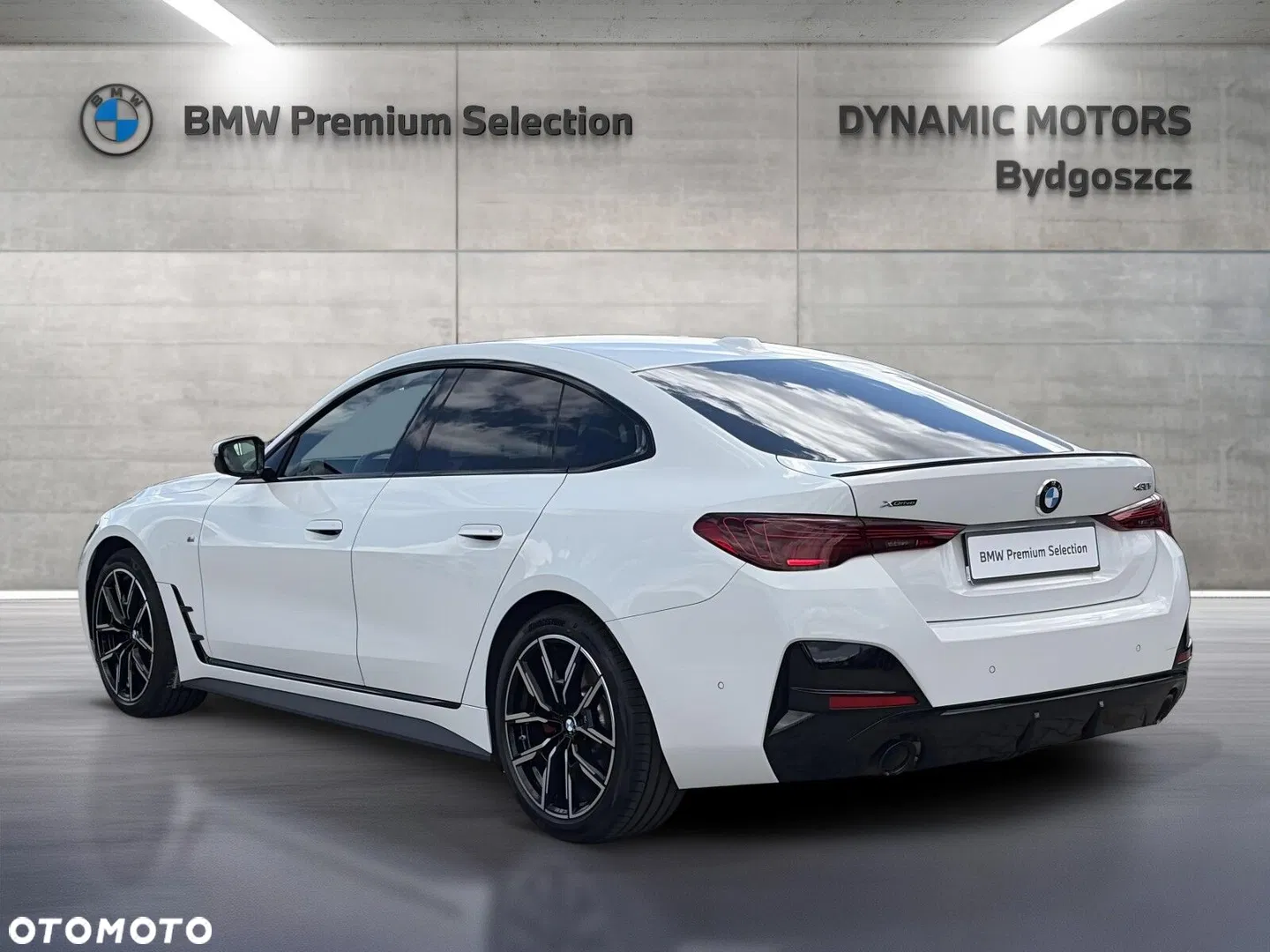 2025 BMW Seria 4 430i xDrive M Sport sport, photograph 4