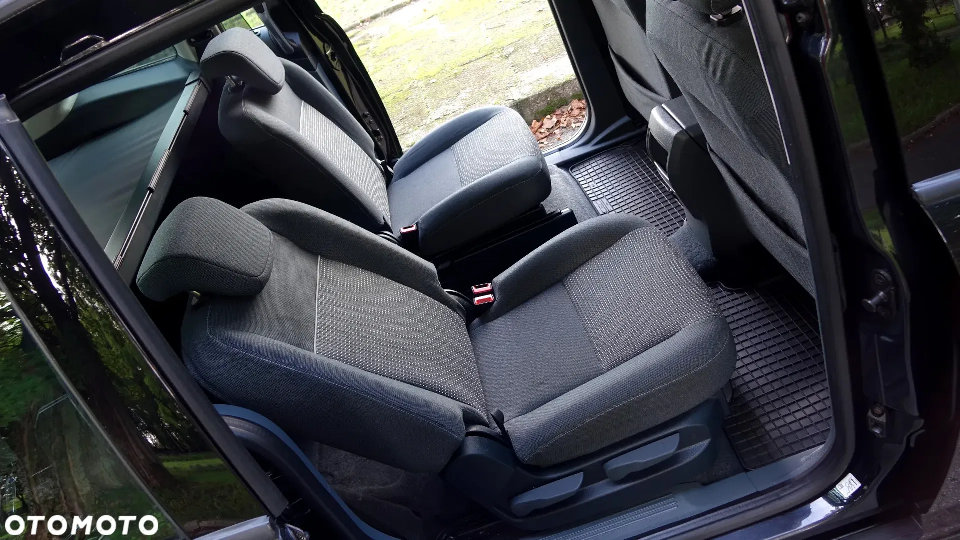 2013 Ford Grand C-MAX, photograph 12