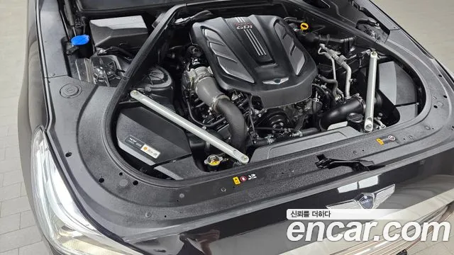 Genesis EQ900 3.3 T-GDI — photo 1 of 32