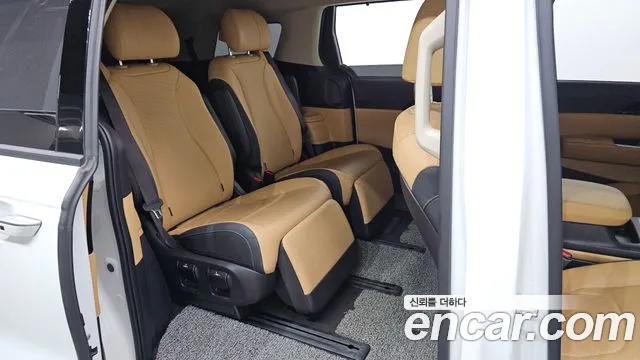 2022 Kia Canival Diesel 7-Seater Noblesse, photograph 4