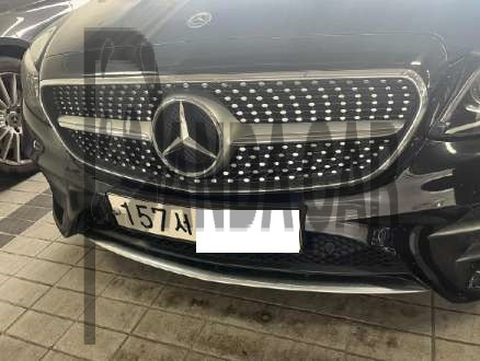 2017 Mercedes-Benz E220 d Coupe, photograph 1
