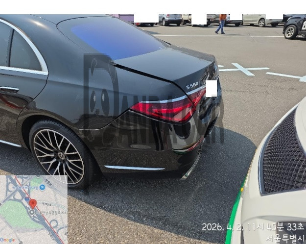 2022 Mercedes-Benz S580 4MATIC, photograph 3