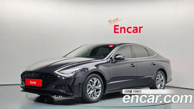 Hyundai Sonata 2.0 — photo 1 of 35