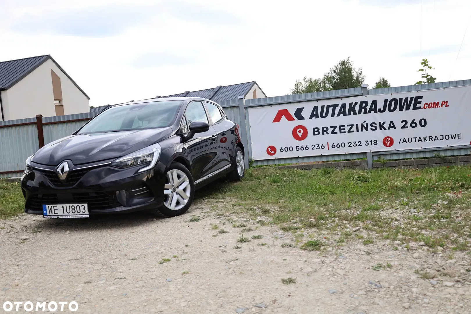 Renault Clio 1.0 TCe Zen — photo 1 of 34
