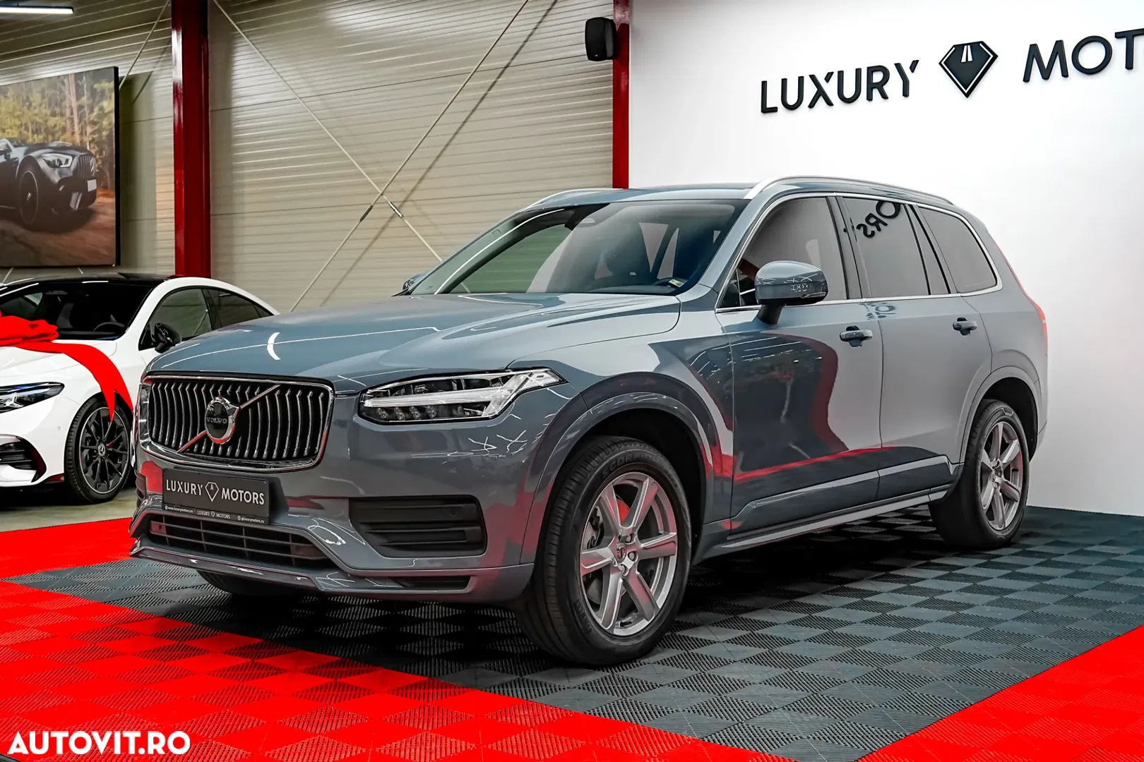 Volvo XC 90 B5 D AWD Geartronic Momentum Pro — photo 1 of 27