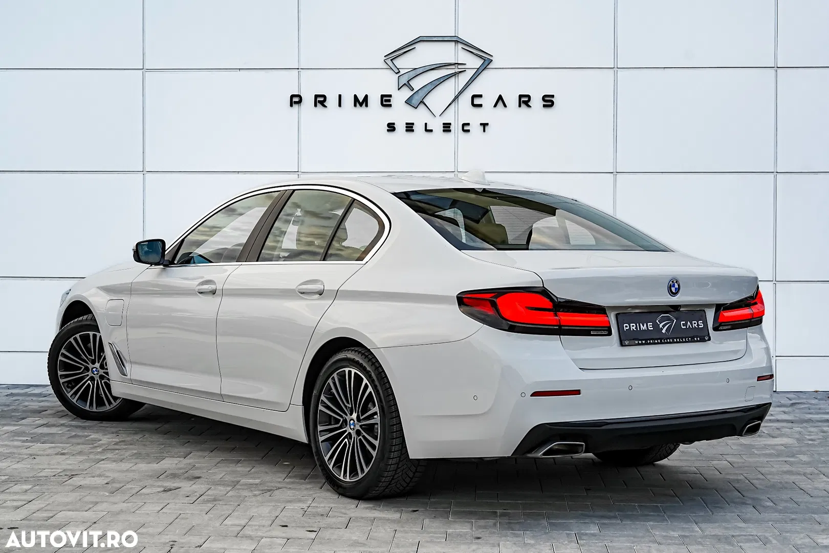 2022 BMW Seria 5 520e AT PHEV, photograph 4