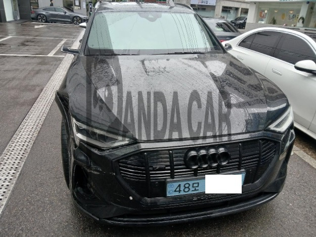 2023 Audi etron Sportback 55 quattro, photograph 1