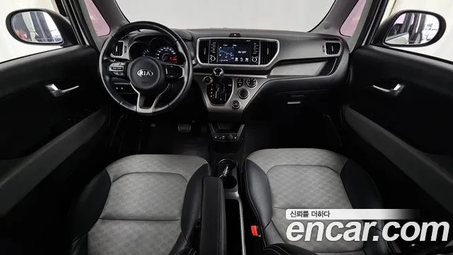 2018 Kia RAY Luxury, photograph 1