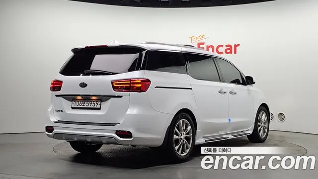 2018 Kia Canival 9-Seater Noblesse Special, photograph 8