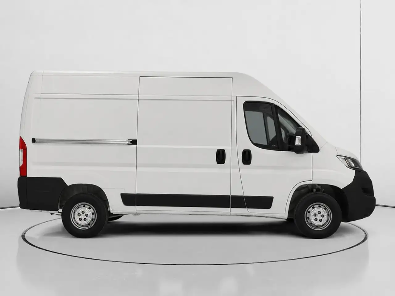 2022 Opel Movano Fg. 2.2 BlueHDI Edition 140 L2H2 3500, photograph 2