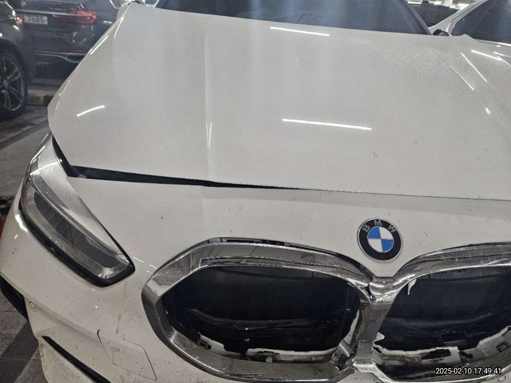 2024 BMW 120i, photograph 1