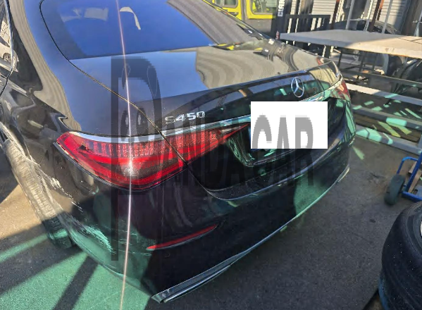 2022 Mercedes-Benz S450 4MATIC, photograph 3