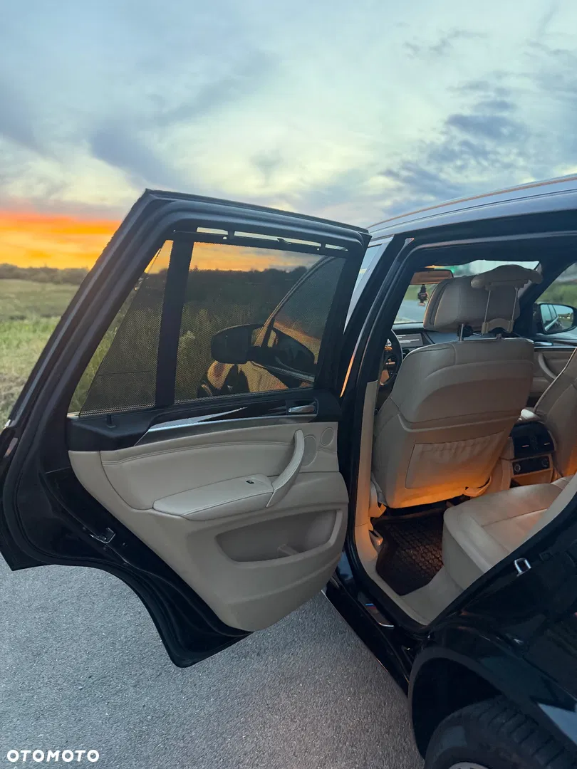 2011 BMW X5, photograph 6