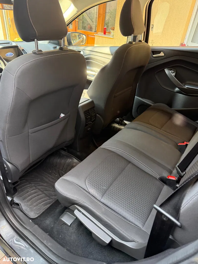 2019 Ford Kuga 1.5 EcoBoost FWD ST Line, photograph 4