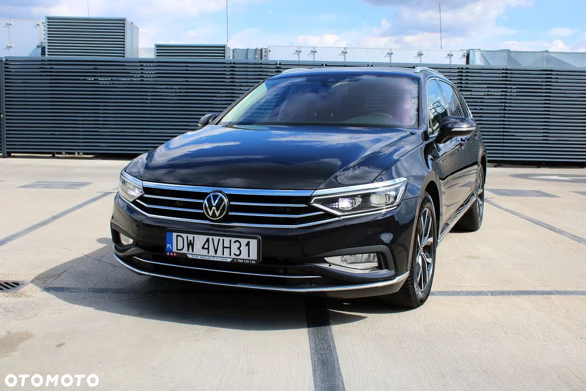2023 Volkswagen Passat Variant 2.0 TSI Elegance DSG, photograph 1