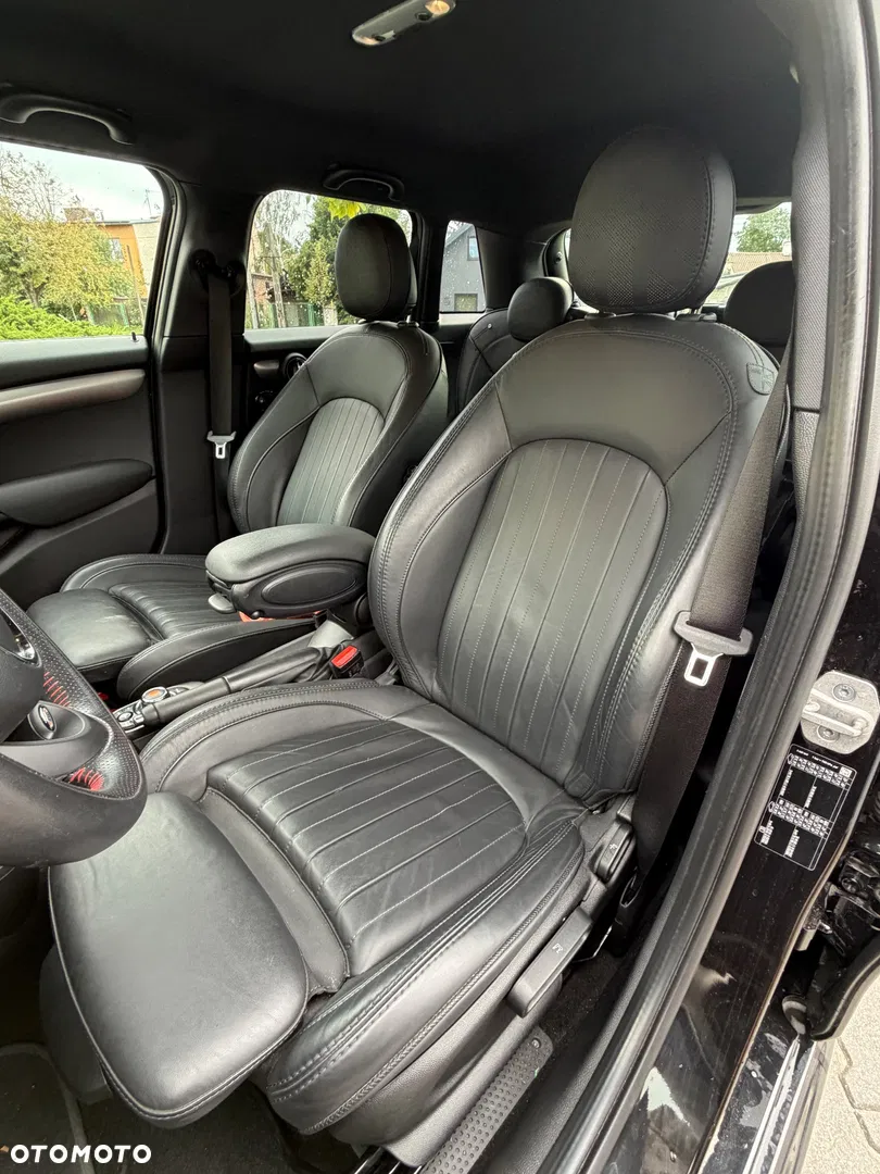 2021 MINI Cooper S John Works Trim, photograph 7