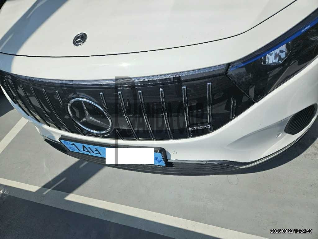 2022 Mercedes-Benz EQA250, photograph 3