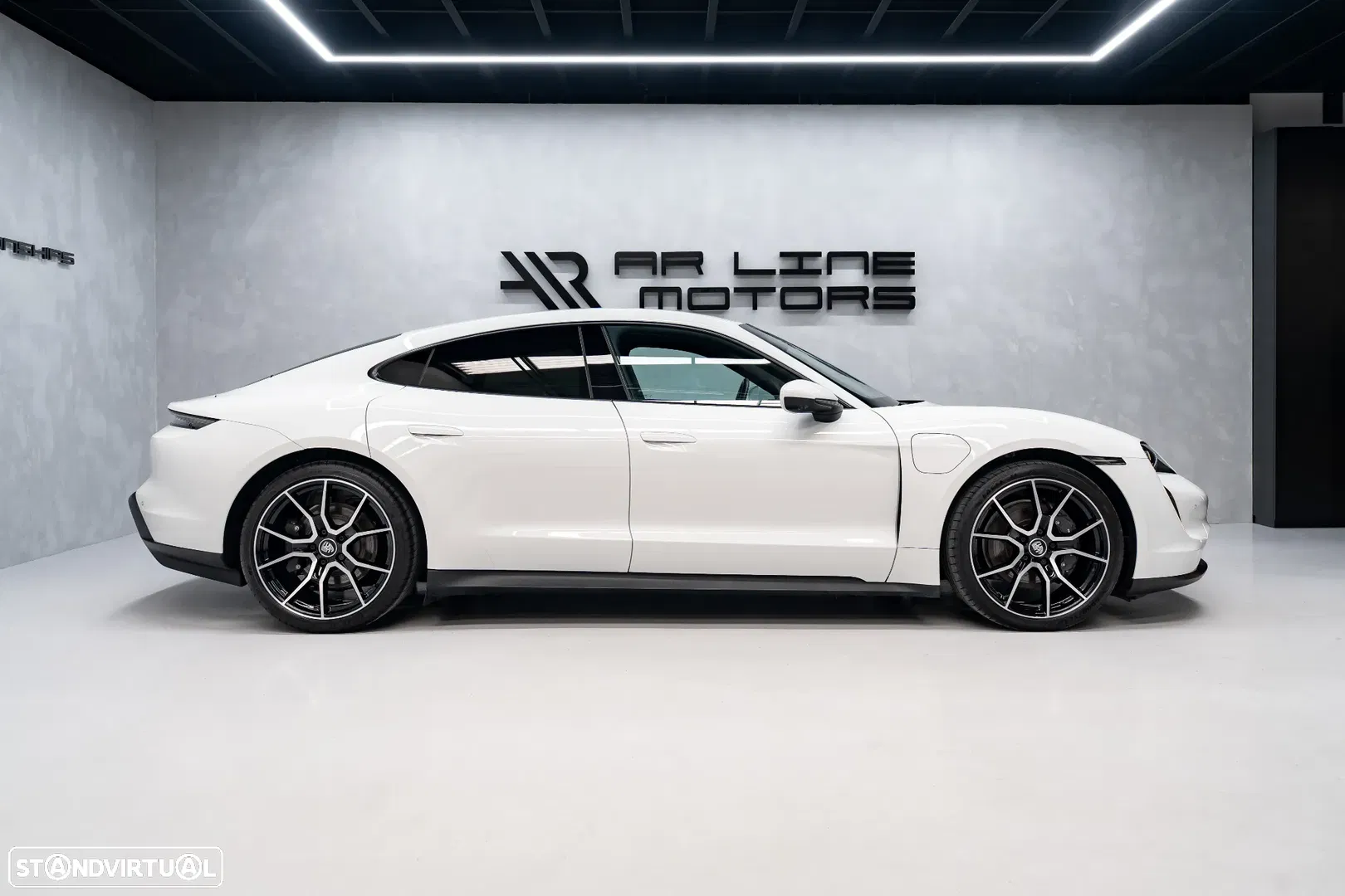 2023 Porsche Taycan Bateria Performance Plus, photograph 8