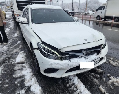 2019 Mercedes-Benz Benz C 200, photograph 1