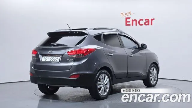 Hyundai Tucson Diesel 2WD LMX20 — photo 1 of 20