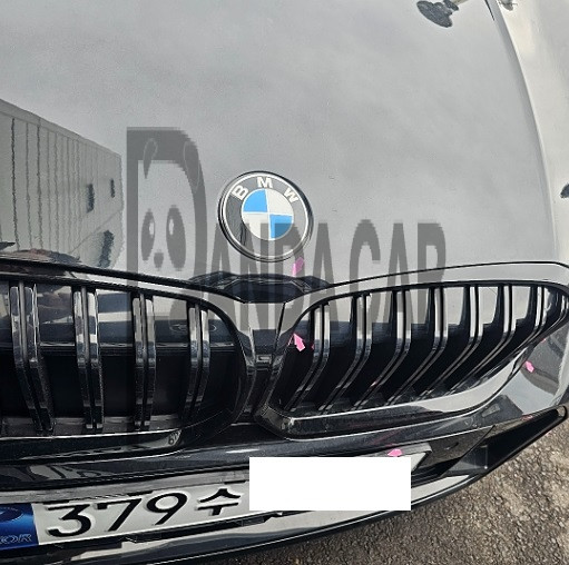 2025 BMW 320i, photograph 4