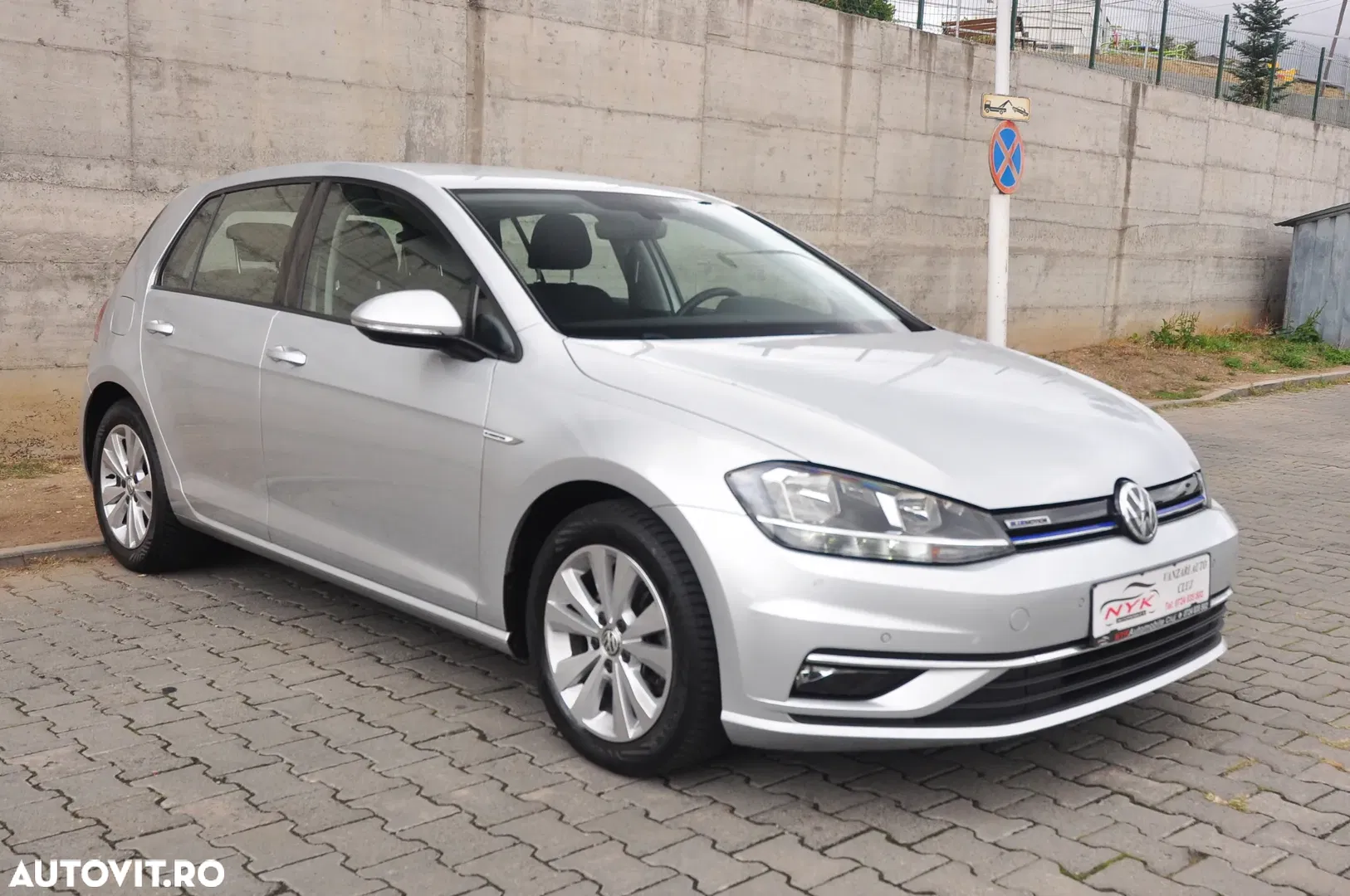 2018 Volkswagen Golf 1.5 TSI ACT OPF BlueMotion Comfortline, photograph 2